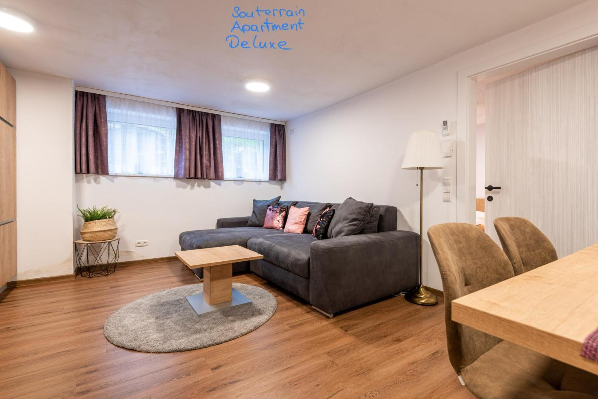 Amelies Mountain View Apartment Kaprun Cameră foto